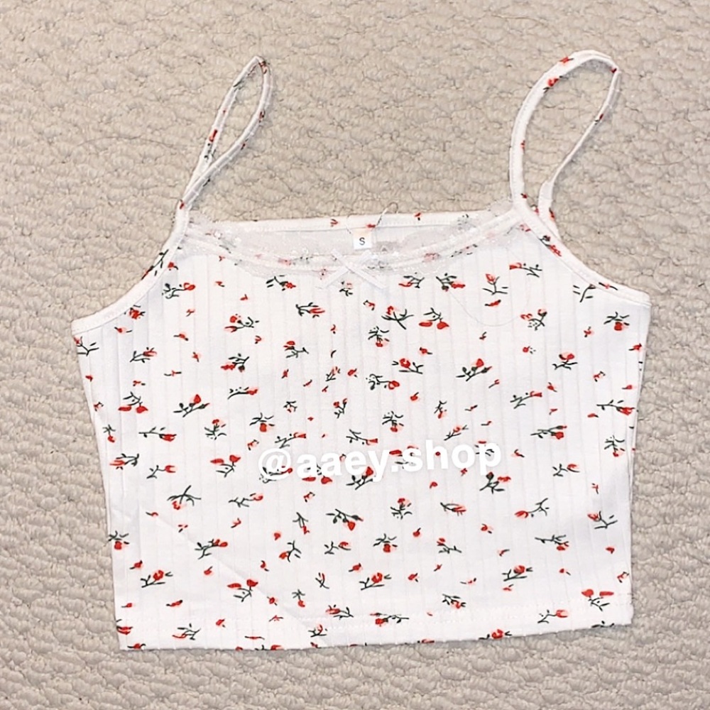 NWT Red Floral LaceTank